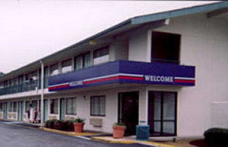 Motel 6-Troutdale, Or - Portland East Екстер'єр фото